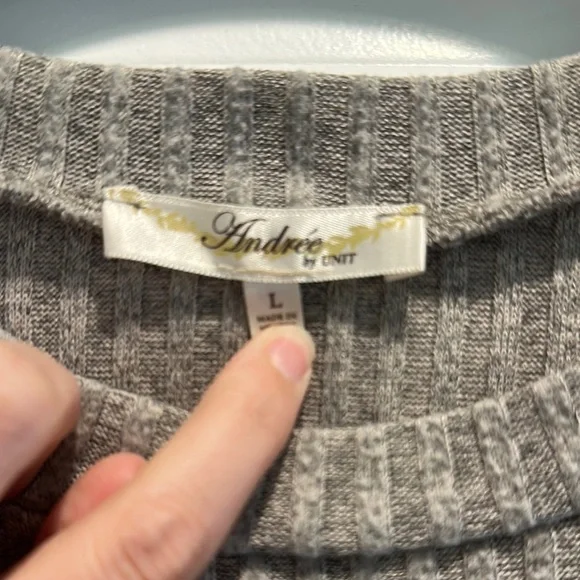 Andree Charcoal Ribbed Tiered Sweater - Picture 2 of 3